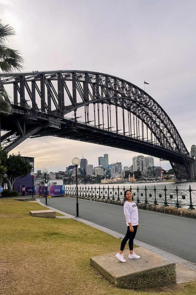 The view of the Sydney Harbour Bridge in one of the 7-day Sydney Itinerary